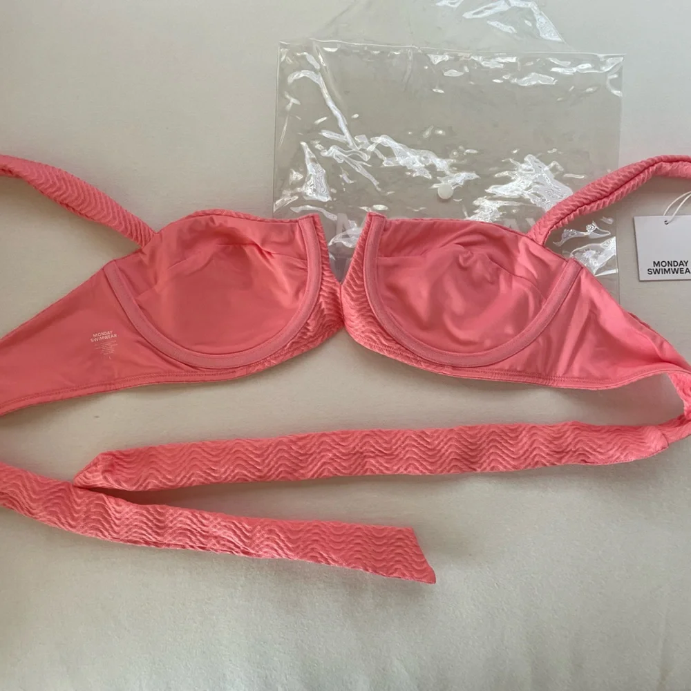Monday Swimwear, BRAND NEW, Pink, Clovelly Top